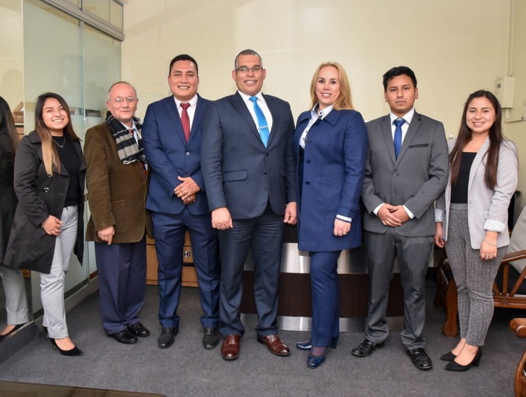 Rodriguez & Alvarado - Abogados